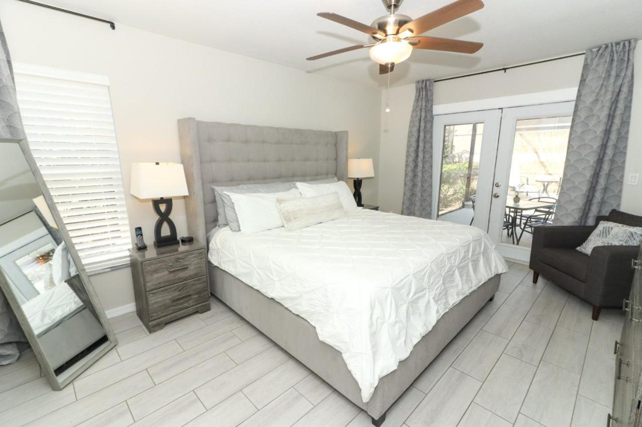 Lilys Stylish Villa Close To Disney Ideal For Long Stays Орландо Экстерьер фото