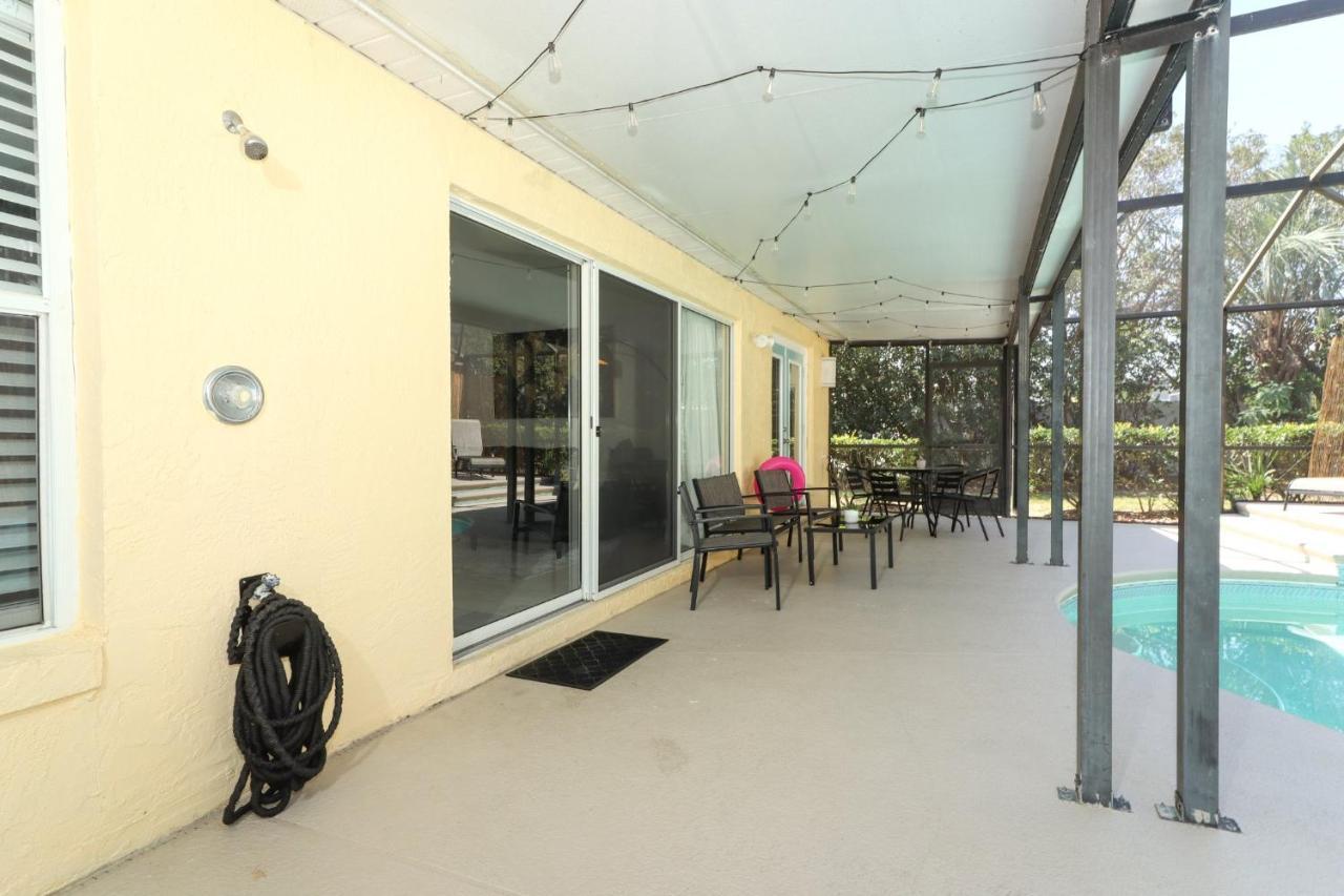 Lilys Stylish Villa Close To Disney Ideal For Long Stays Орландо Экстерьер фото